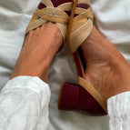 Burgundy / 35