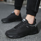 Black / 39