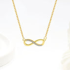 Gold / Necklace